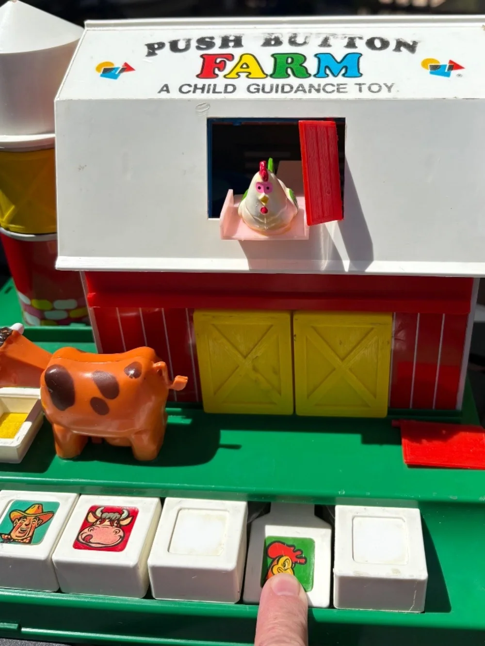 Child Guidance Push Button Farm “WORKING PUSH-BUTTON FEATURES”